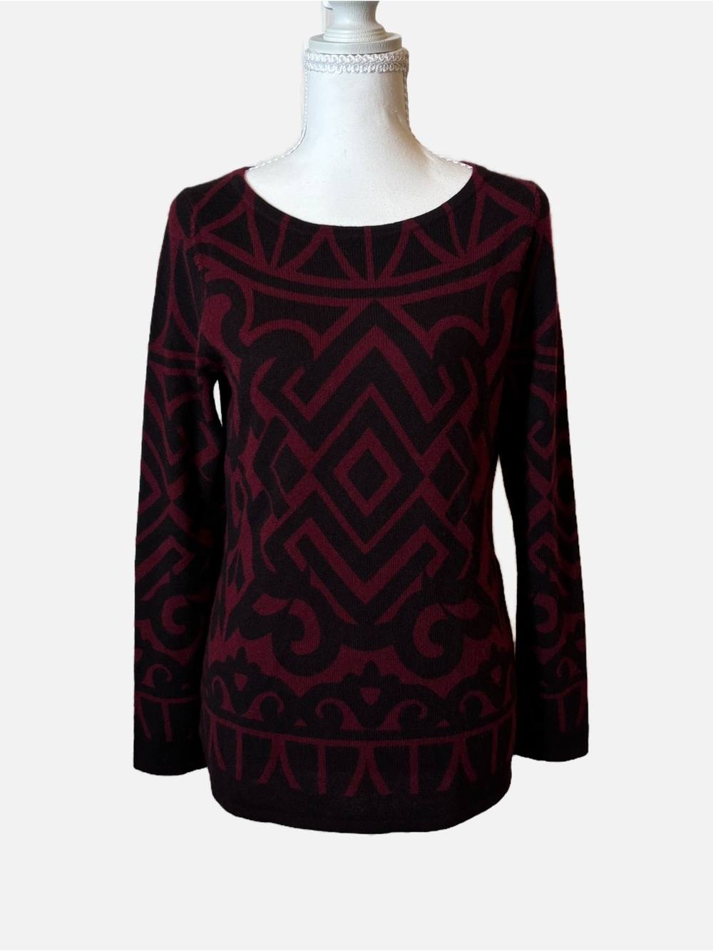 Charter Club 100% Cashmere Sweater Black Burgundy Graphic Design Women’s Small